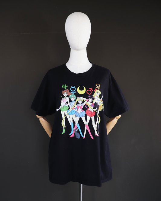 CHEEEDS Used Tee_Sailor Moons!