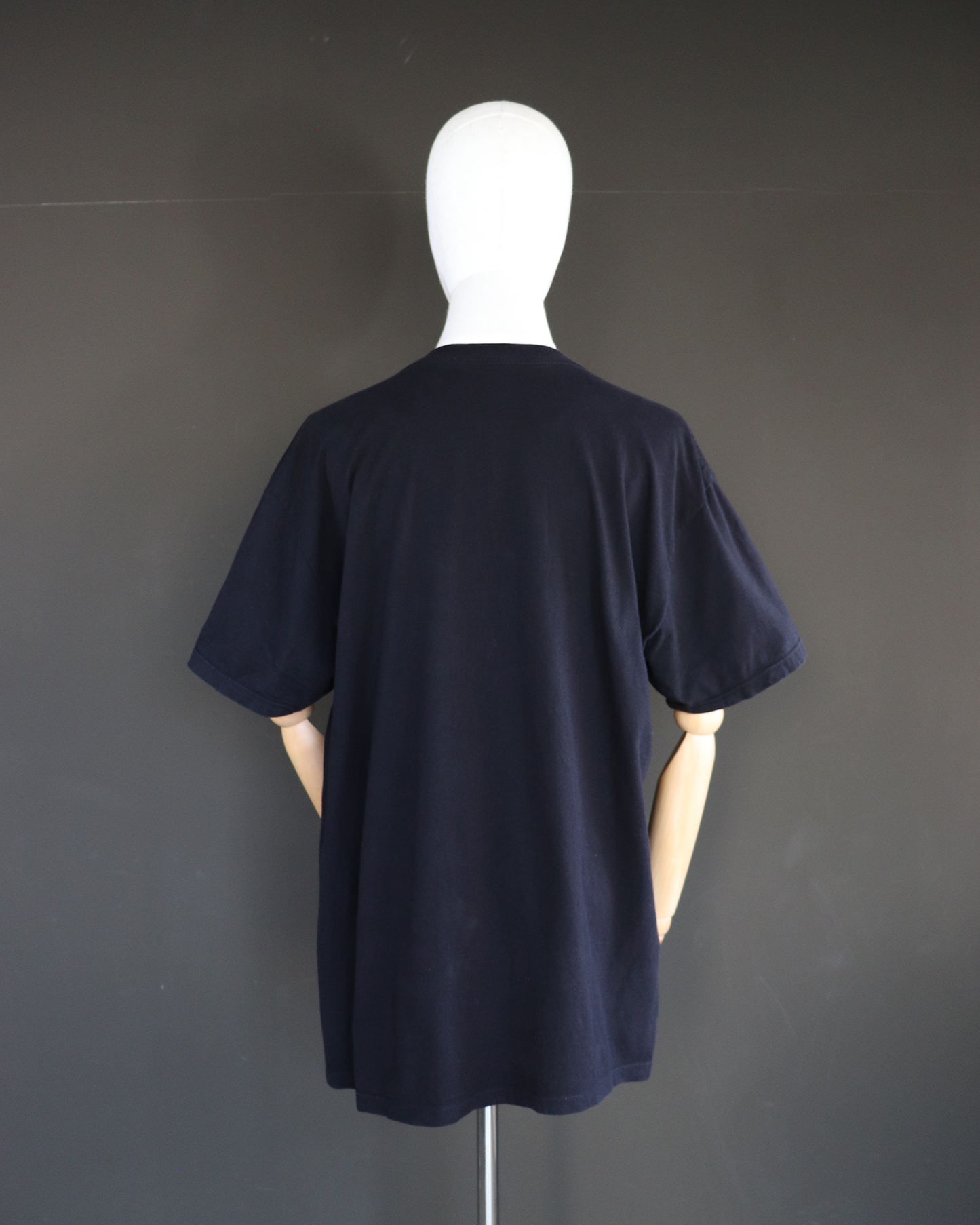 CHEEEDS Used Tee_Sailor Moons!